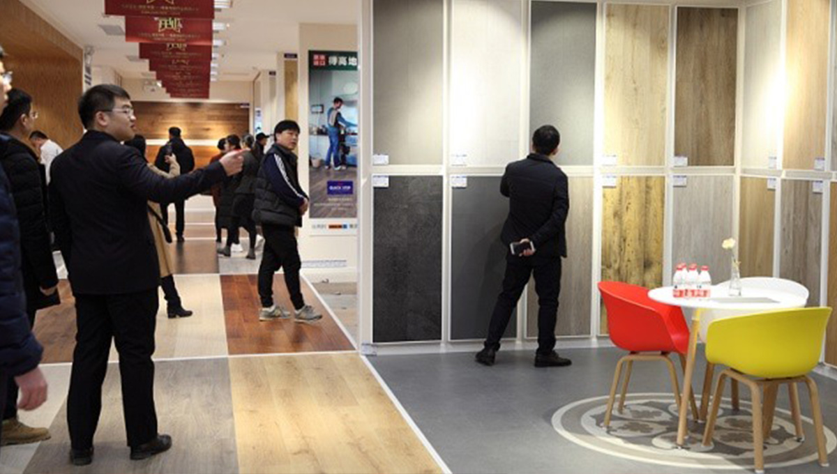 情定中原贺腾飞，51漫画在线观看中原旗舰店盛大开业 13